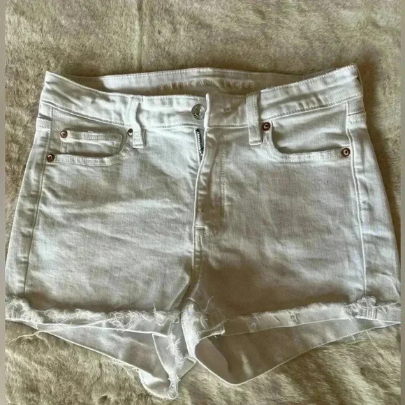 American Eagle Outfitters Studded Shorts midrise next level stretch size 8 white - Picture 1 of 16